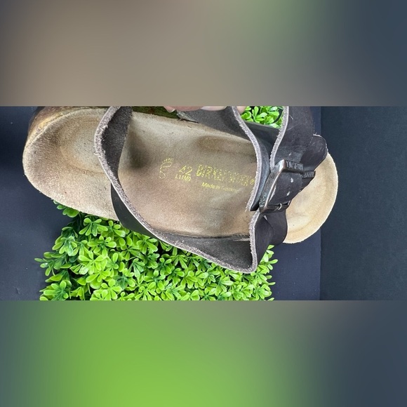 Birkenstocks leather Brown Double Strap Sandals size 42 M (regular-wide) unisex - Picture 9 of 13